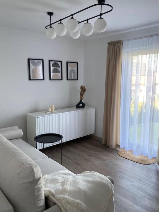 Moderne Und Stilvolle 3 Zimmer Wohnung بايروث المظهر الخارجي الصورة
