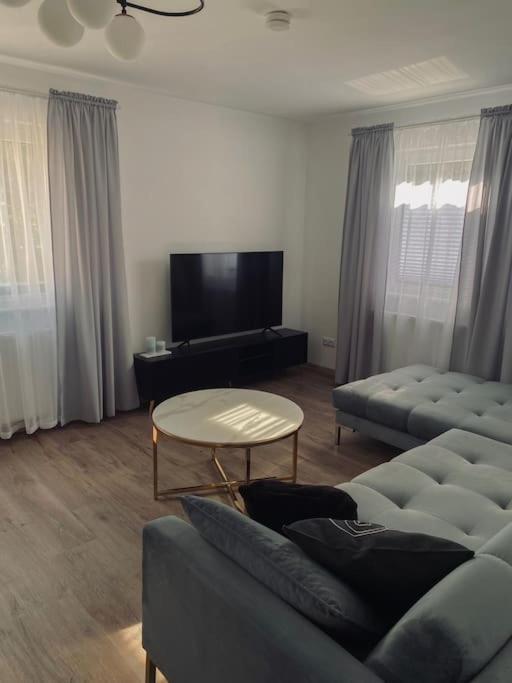 Moderne Und Stilvolle 3 Zimmer Wohnung بايروث المظهر الخارجي الصورة