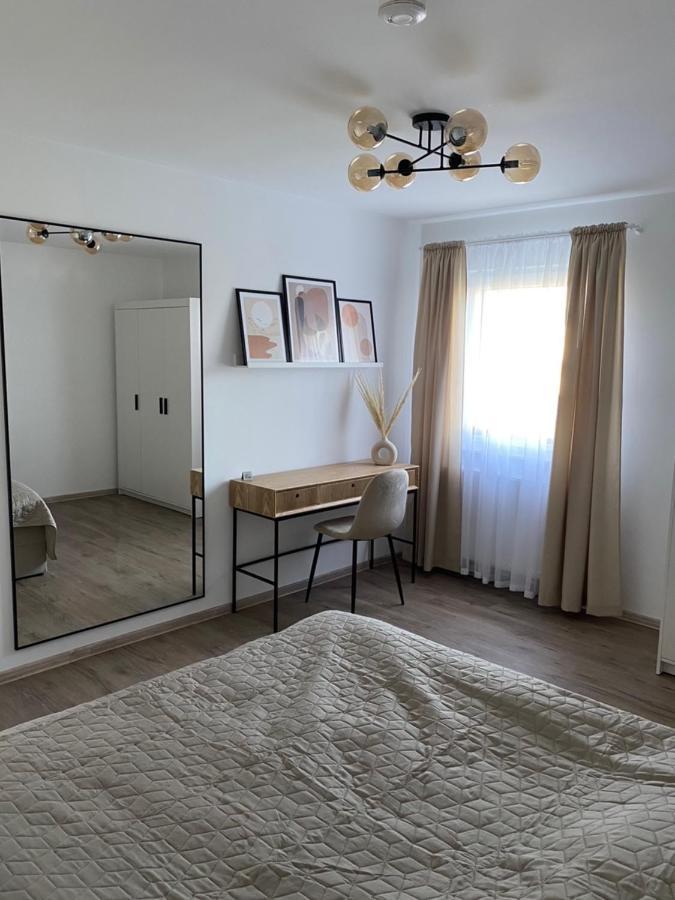 Moderne Und Stilvolle 3 Zimmer Wohnung بايروث المظهر الخارجي الصورة